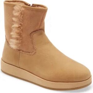 Women’s Olakai Boots